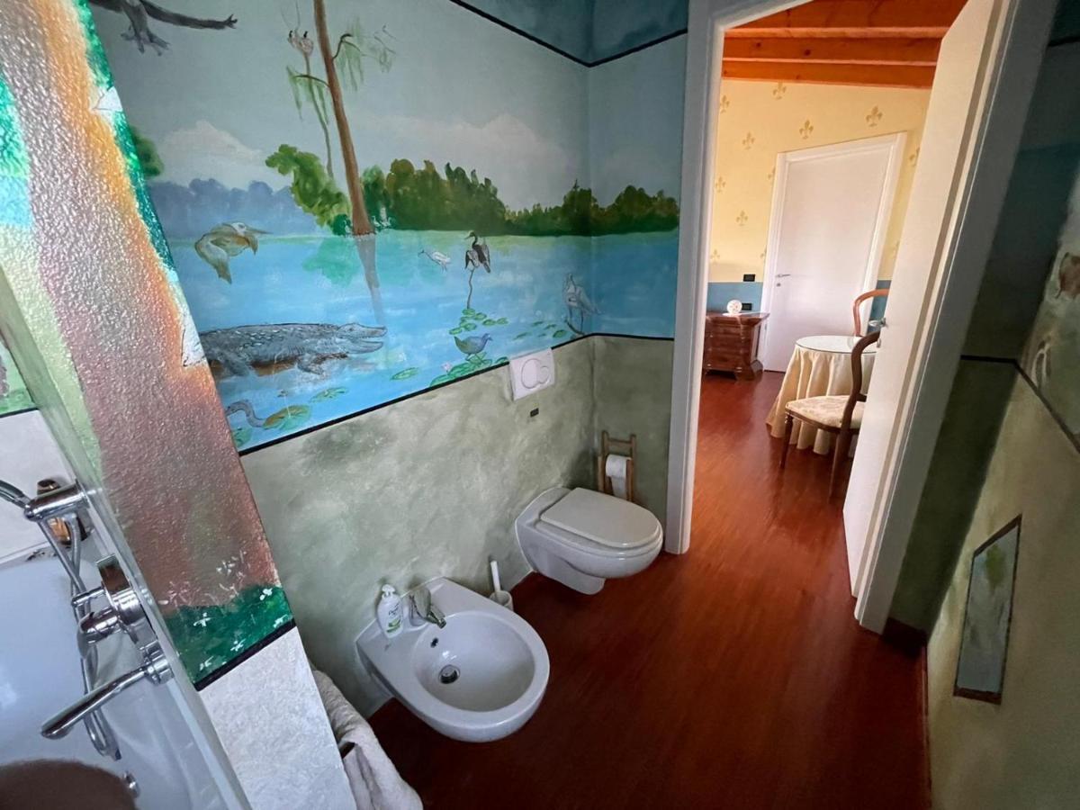Lussuosa Villa Vicino Alla Stazione Caronno Pertusella Exteriör bild